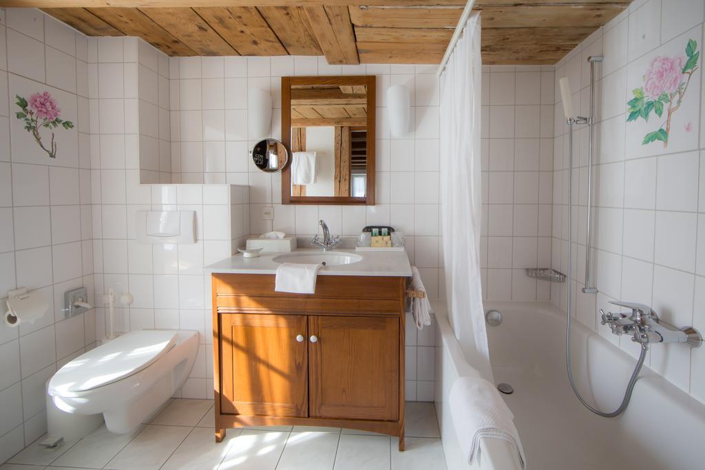 Hotel Restaurant Au Sauvage Фрибур Экстерьер фото